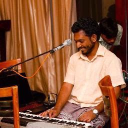 Werale muhudu welle ( Live band performance) - Song Lyrics and Music by ...