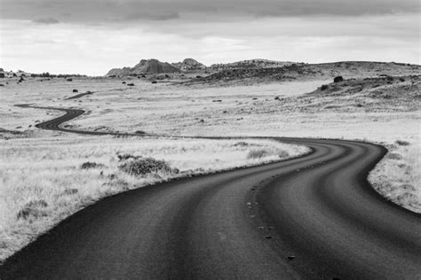 Winding Road Black and White - Duncan.co