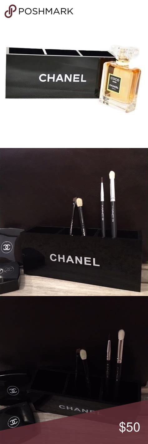 Chanel Acrylic Makeup Brush Display Chanel VIP gift. Black acrylic makeup holder / organizer ...