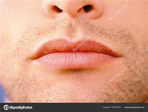 How To Describe Male Lips | Lipstutorial.org