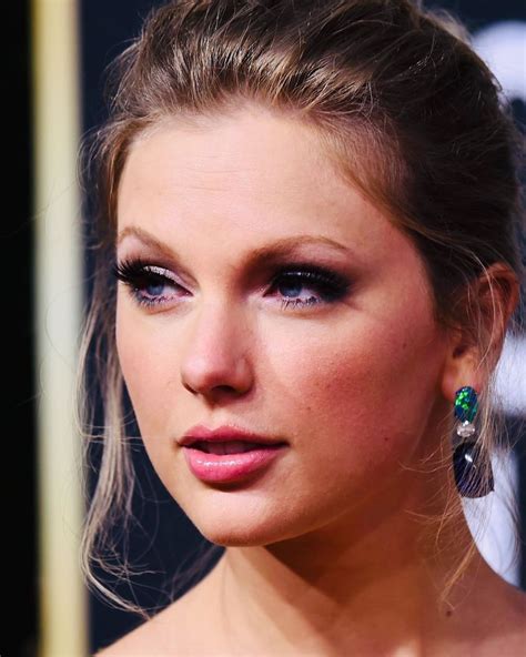 Golden Globe Award, Golden Globes, Taylor Swift, Storage