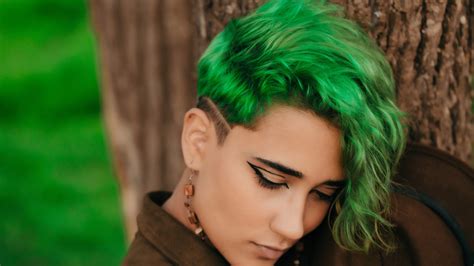 DIY Hair: 10 Green Hair Color Ideas - Bellatory