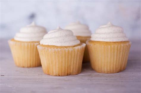 Vanilla Buttercream Frosting Recipe from Sprinkles Cupcakes | How to ...