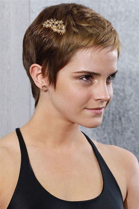 Short Haircut Emma Watson