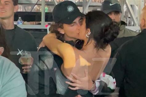 Kylie Jenner and Timothée Chalamet Kiss at Beyoncé’s Los Angeles Show