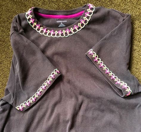 Tatting and not a lot else!: A boring old t-shirt!
