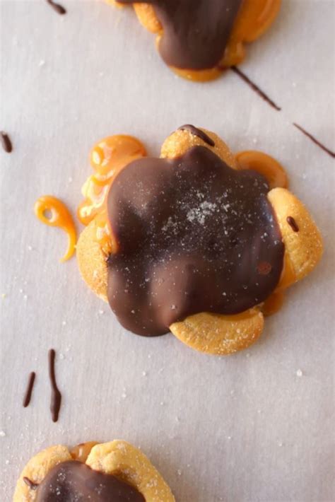 EASY Chocolate Covered Cashews Recipe | Just 4 Ingredients!