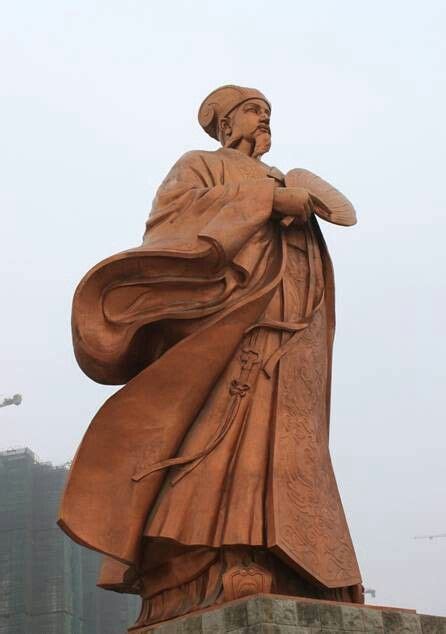 Statue of my hero Zhuge Liang...the smartest man in all of china! | Điêu khắc, Màu tường, Tượng