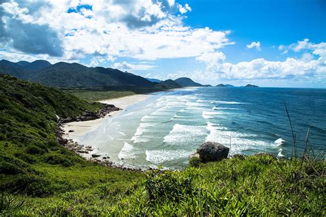 10 Most Beautiful Islands in Brazil (with Map & Photos) - Touropia