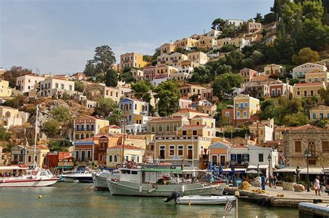 Symi: a compact guide to the Greek island