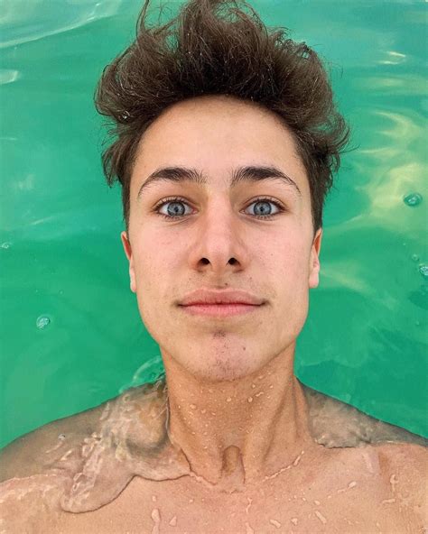 Juanpa Zurita on Instagram: “Took this selfie in the Dead Sea. Surprisingly the water is green ...