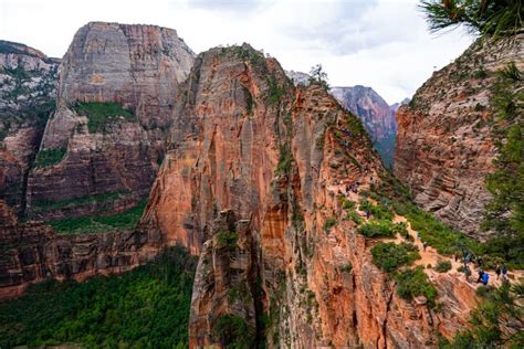 Angels Landing Hike (Beginners Guide) - OutdoorYak