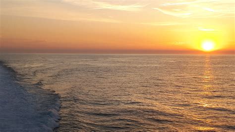 Sunset on the ferry from Ireland to Wales : r/sunset