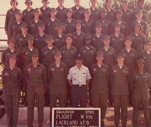 Identify A Photo: Photo of the day! Lackland AFB, TX Photo ID: CHWI-01 ...