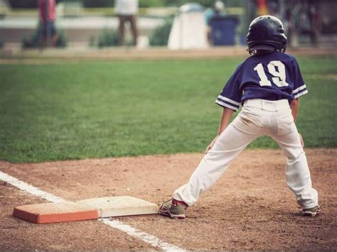 Youth Baseball Helmet Size Chart And Buying Guide | Honest Baseball