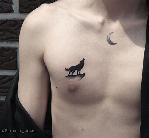 Small howling wolf tattoo - Tattoogrid.net