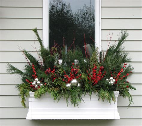 20 Easy Holiday Window Box Ideas ~ Bless My Weeds