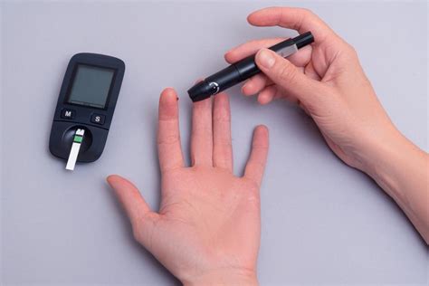 How to Use a Glucometer for Blood Sugar Monitoring?