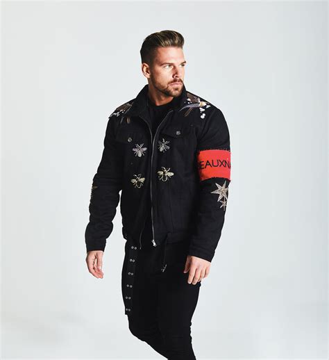 SHEARLING LINED TRUCKER DENIM JACKET WITH RED ARMBAND - BLACK – Beauxnarrow