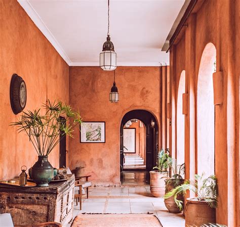 Spanish-Inspired Living: The Beauty of a Spanish Style Home