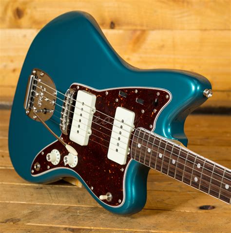 Fender '60s Jazzmaster, Ocean Turquoise - Peach Guitars