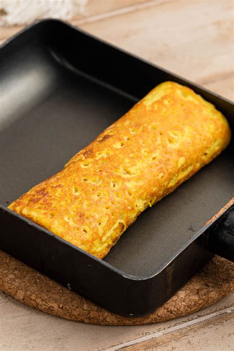 Vegan Tamagoyaki (Japanese Rolled Omelet) • Vegan Everytime