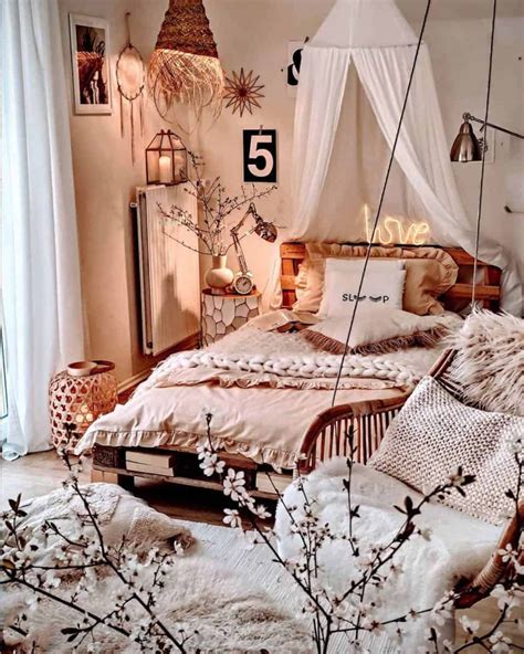 How to Make a Hygge Bedroom | Small bedroom decor, Hygge bedroom ...