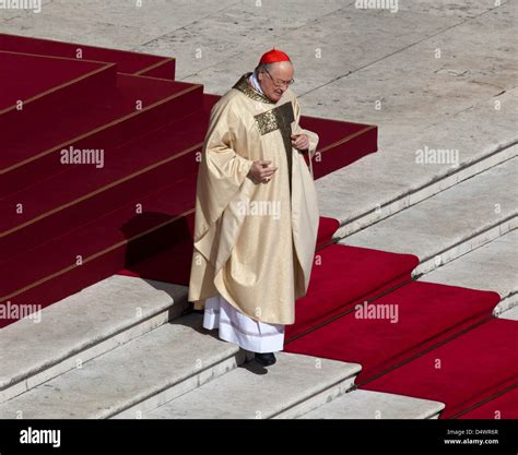 Cardinal timothy dolan hi-res stock photography and images - Alamy