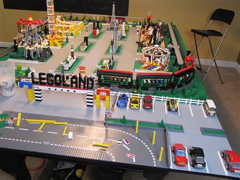 Building a Legoland theme park using lego architecture sets - LEGO Town ...