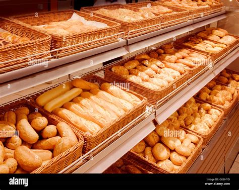 Bread supermarket hi-res stock photography and images - Alamy