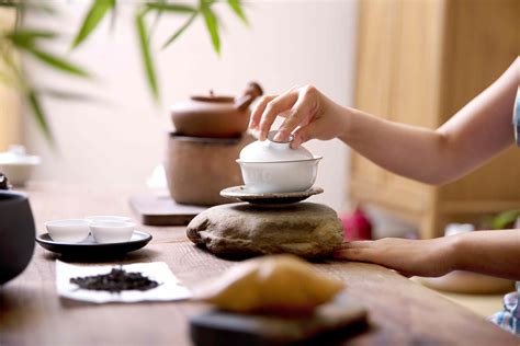 Ecco come organizzare una cerimonia del tè cinese, passo dopo passo