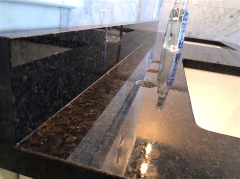 Black Pearl 3cm - Granite Countertops | Lakeside Surfaces