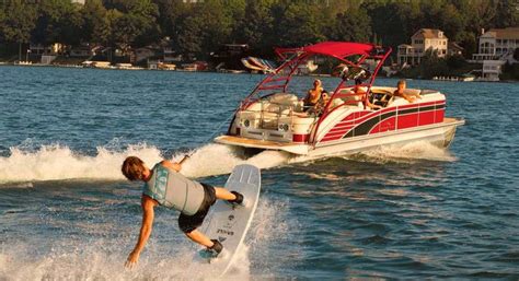 78+ images about 2015 Bennington Pontoon Boat Models on Pinterest ...