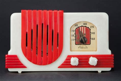 Addison 2 "Waterfall" Catalin Art Deco Radio in Alabaster + Red | Retro radios, Radio design ...