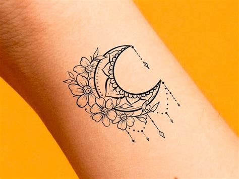 Aggregate 81+ mandala crescent moon tattoo latest - in.cdgdbentre