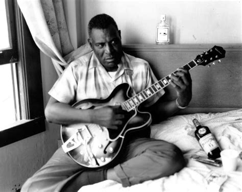 New photo of bluesman Robert Johnson unearthed; only third photo in ...