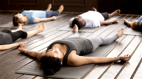 Shavasana: How to do corpse pose in yoga - 9Coach