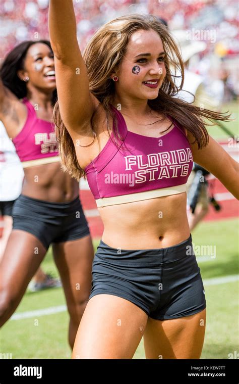 Seminoles football cheerleaders hi-res stock photography and images - Alamy