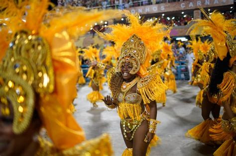 Rio de Janeiro's Carnival Costumes | POPSUGAR Latina Photo 13