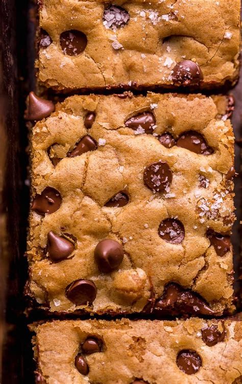 Easy Chocolate Chip Cookie Bars - Baker by Nature | Cookies recette ...