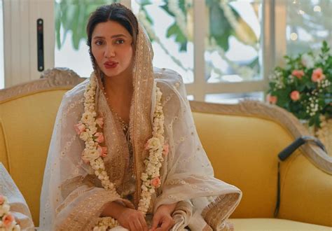 ‘My Mother Had One Wish…’ Mahira Khan Posts Pre-Wedding Pics – Timeline Daily