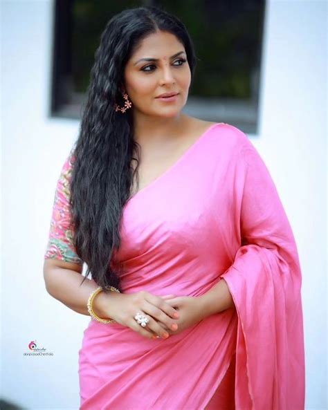 Actress Asha sharath shares latest photos in social media | സാരിയി ...