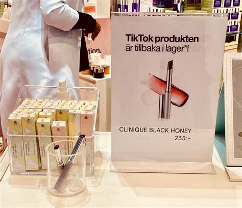 Clinique Black Honey Almost Lipstick