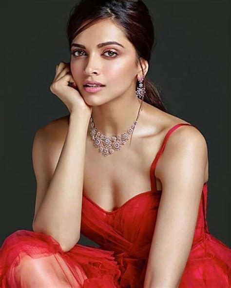 Ravishing in red: Deepika Padukone | Femina.in | Indian celebrities ...