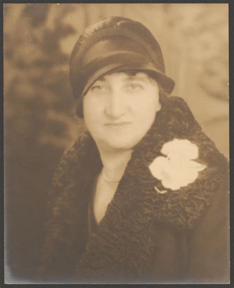 Photograph of an unknown woman - UNT Digital Library