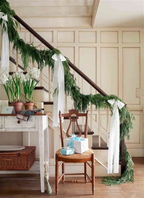 45 DIY Christmas Garlands to Drape Your Home in Holiday Cheer