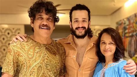 Nagarjuna celebrates birthday with son Akhil, wife Amala, poses for family pic - Hindustan Times