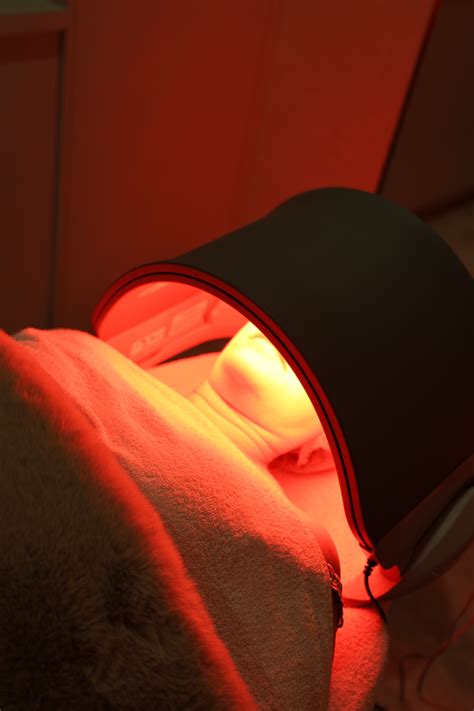 LED Light Therapy | Dee-Pigment & Skin Clinic | Advanced Skin & Cosmetic Clinic | Stones Corner ...