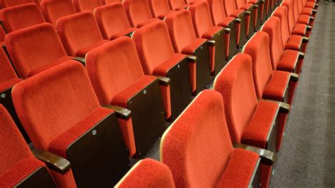 Gambar : struktur, auditorium, kursi, hadirin, merah, warna, mebel, kamar, teater, tempat duduk ...
