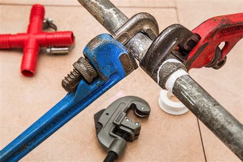 10 Must-Have DIY Plumbing Tools For Every Home